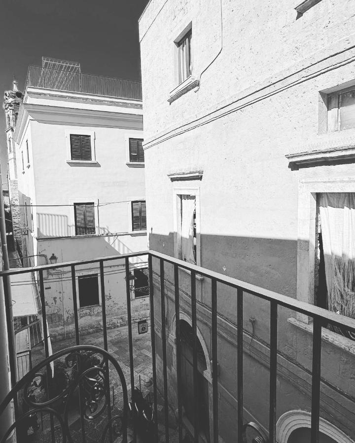 Home J&J Bari Exteriör bild